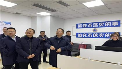 市委常委、組織部部長(zhǎng)張鵬飛一行慰問遂寧遂星公司籌備組員工